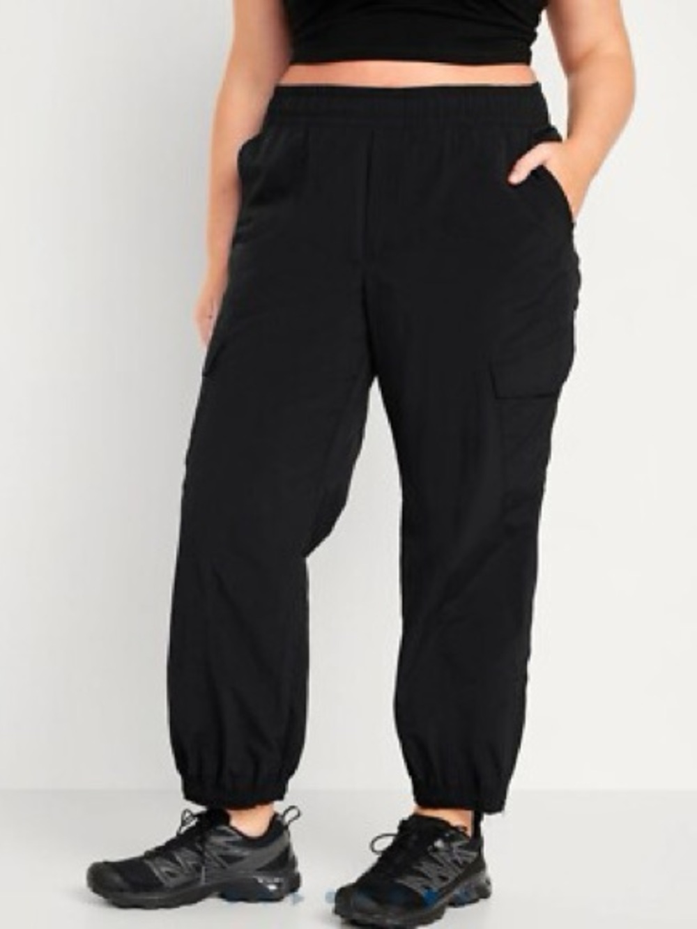 Old Navy Black Cargo High Waist Jogger Pants quick dry. Size L